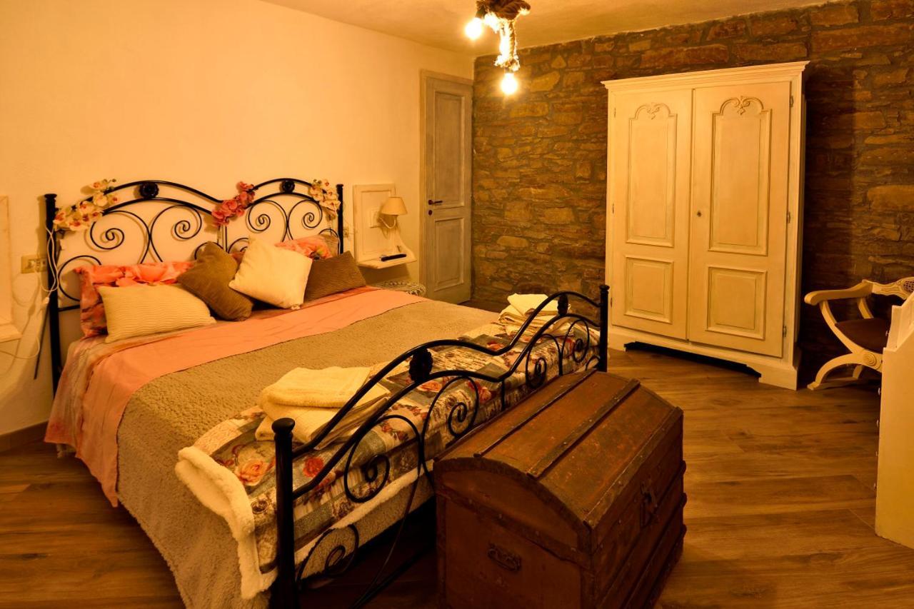 ホテル Il Borgo Del Castello Cremolino エクステリア 写真